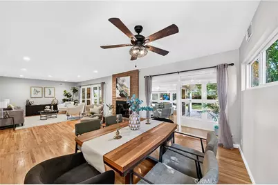 22817 Burbank Boulevard, Woodland Hills, CA 91367 - Photo 12