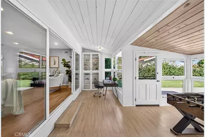 22817 Burbank Boulevard, Woodland Hills, CA 91367 - Photo 22