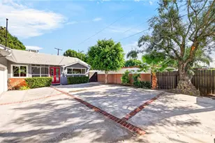 22817 Burbank Blvd, Woodland Hills, CA 91367 - Photo 2