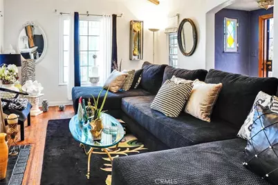 2028 W 84th, Los Angeles, CA 90047 - Photo 10