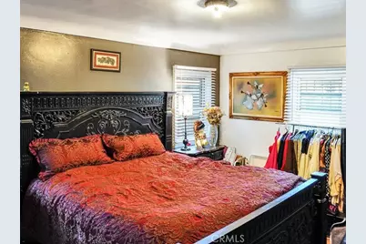 2028 W 84th, Los Angeles, CA 90047 - Photo 18