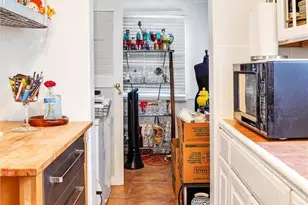 2028 W 84th, Los Angeles, CA 90047 - Photo 16