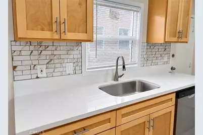 324 W Opp, Wilmington, CA 90744 - Photo 12