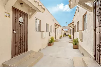 324 W Opp, Wilmington, CA 90744 - Photo 6