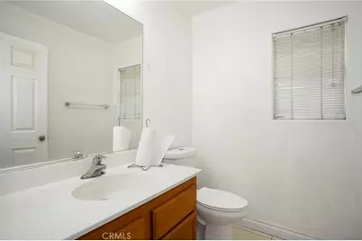 893 W Kemp Court, Compton, CA 90220 - Photo 16