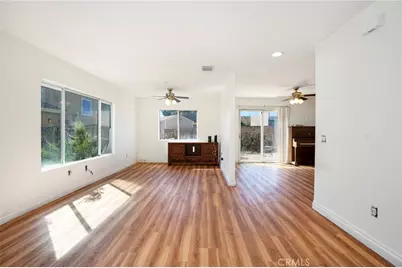 893 W Kemp Court, Compton, CA 90220 - Photo 6