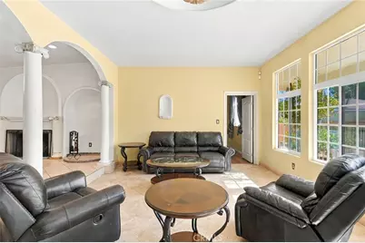 9332 Samoline Avenue, Downey, CA 90240 - Photo 12