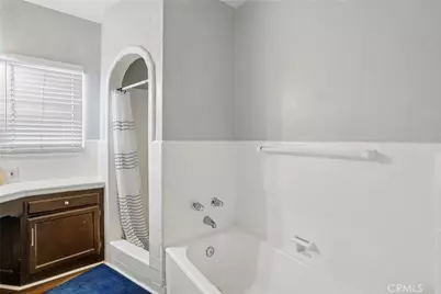 8319 S Van Ness Avenue, Inglewood, CA 90305 - Photo 28