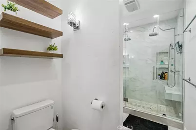 8319 S Van Ness Avenue, Inglewood, CA 90305 - Photo 22