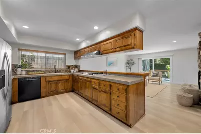 304 N Meadows, Manhattan Beach, CA 90266 - Photo 14