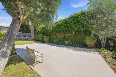 304 N Meadows, Manhattan Beach, CA 90266 - Photo 32