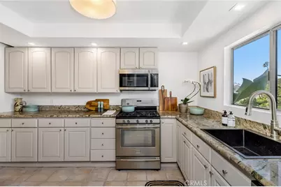 8204 Calabar Avenue, Playa del Rey, CA 90293 - Photo 16