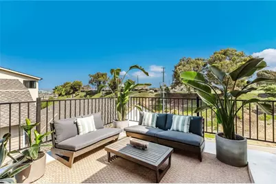 8204 Calabar Avenue, Playa del Rey, CA 90293 - Photo 2