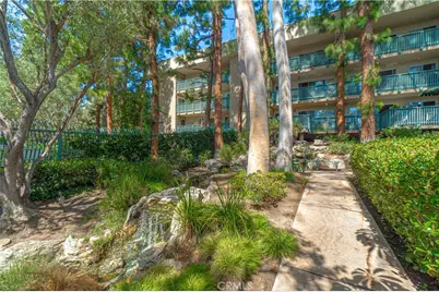 576 N Bellflower #222, Long Beach, CA 90814 - Photo 2