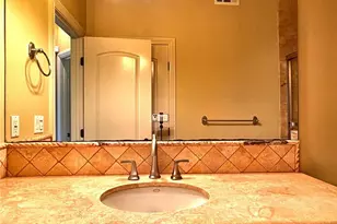 706 S Pacific Coast, Redondo Beach, CA 90277 - Photo 52