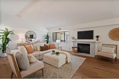 1833 11th Street #B, Manhattan Beach, CA 90266 - Photo 2