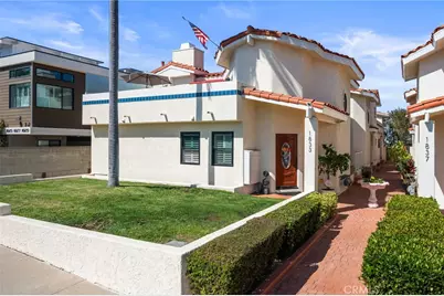1833 11th Street #B, Manhattan Beach, CA 90266 - Photo 1