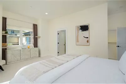 877 N Oakland, Pasadena, CA 91104 - Photo 32