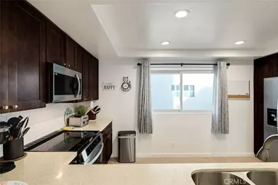 255 Valley, Hermosa Beach, CA 90254 - Photo 14