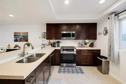 255 Valley, Hermosa Beach, CA 90254 - Photo 12