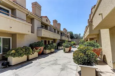 4746 W 173rd #R, Lawndale, CA 90260 - Photo 2