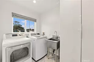 6321 W 79th St, Los Angeles, CA 90045 - Photo 20