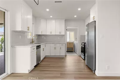 8759 Snowden Ave., Arleta, CA 91331 - Photo 10