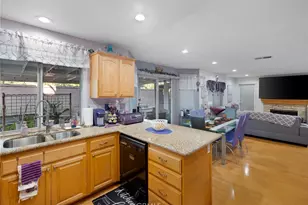 40 Linhaven, Irvine, CA 92602 - Photo 16