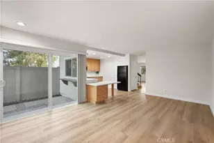 22544 Jeffrey Mark Ct, Chatsworth, CA 91311 - Photo 16