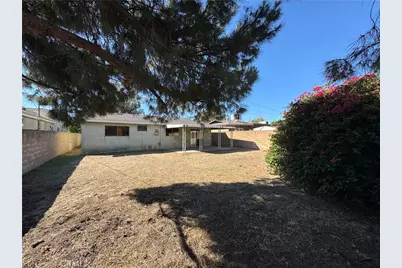 8838 Ilex, Los Angeles, CA 91352 - Photo 10
