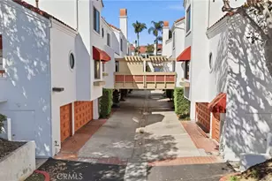 19481 Pompano Ln, Huntington Beach, CA 92648 - Photo 34