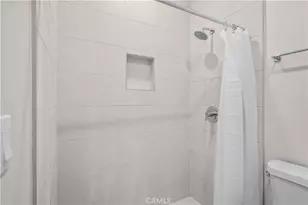 259 W 42nd St, Los Angeles, CA 90037 - Photo 34