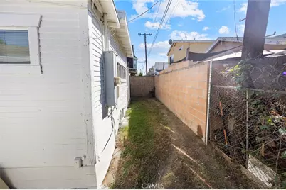 196 E Del Amo Boulevard, Long Beach, CA 90805 - Photo 10