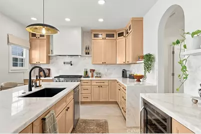 900 S Curson, Los Angeles, CA 90036 - Photo 1
