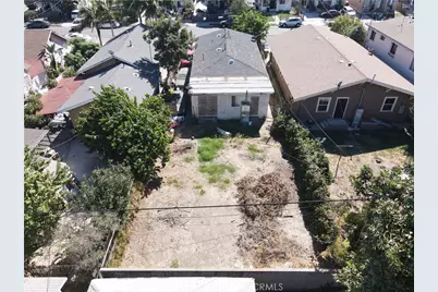 715 W 56th Street, Los Angeles, CA 90037 - Photo 22