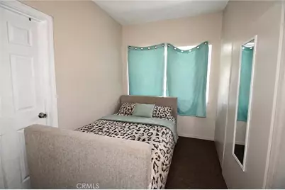 715 W 56th Street, Los Angeles, CA 90037 - Photo 10