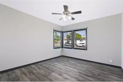 11619 Tarron Avenue, Hawthorne, CA 90250 - Photo 20