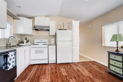 531 Pier Avenue #39, Hermosa Beach, CA 90254 - Photo 12