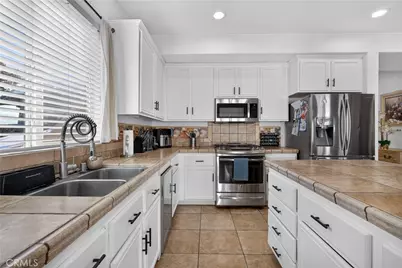 11994 Nyack Rd, Victorville, CA 92392 - Photo 8