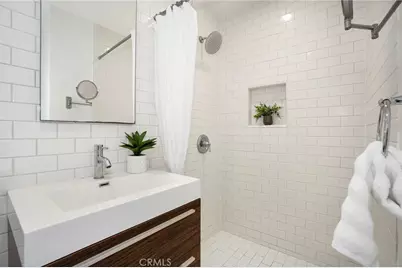 8444 Kirkwood Drive, Los Angeles, CA 90046 - Photo 22