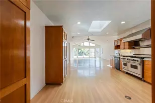 1050 Avenue D, Redondo Beach, CA 90277 - Photo 8