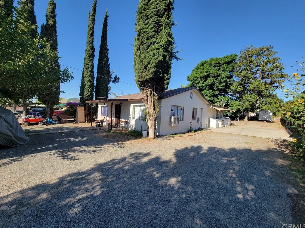 8579 S Wrico Ave, Parlier, CA 93648