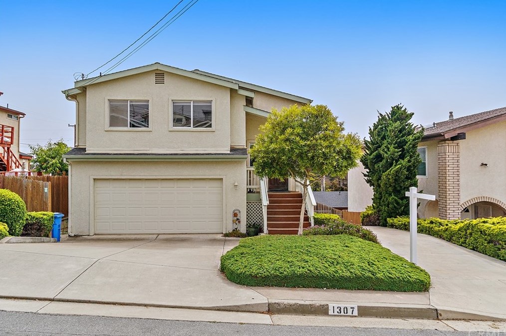 1307 Bolton Dr, Morro Bay, CA 93442-1813