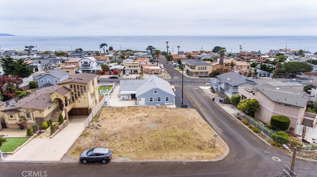 625 S Ocean Ave, Cayucos, CA 93430