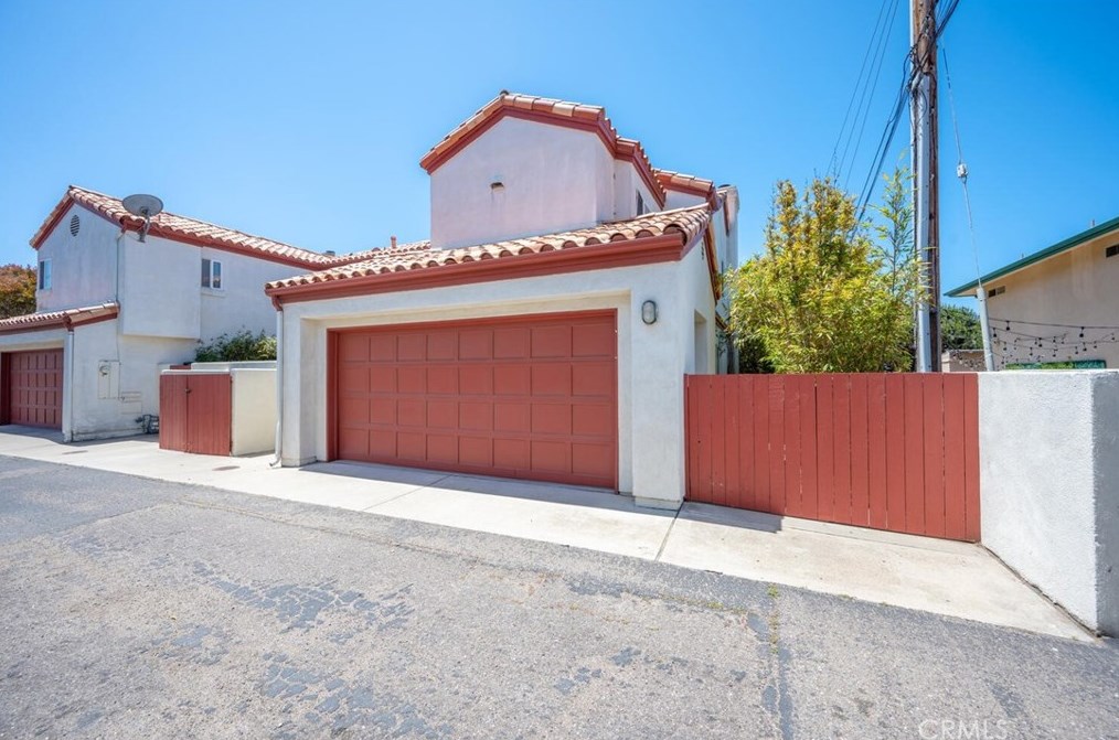 653 Truman Dr, Oceano CA  93445-9609 exterior