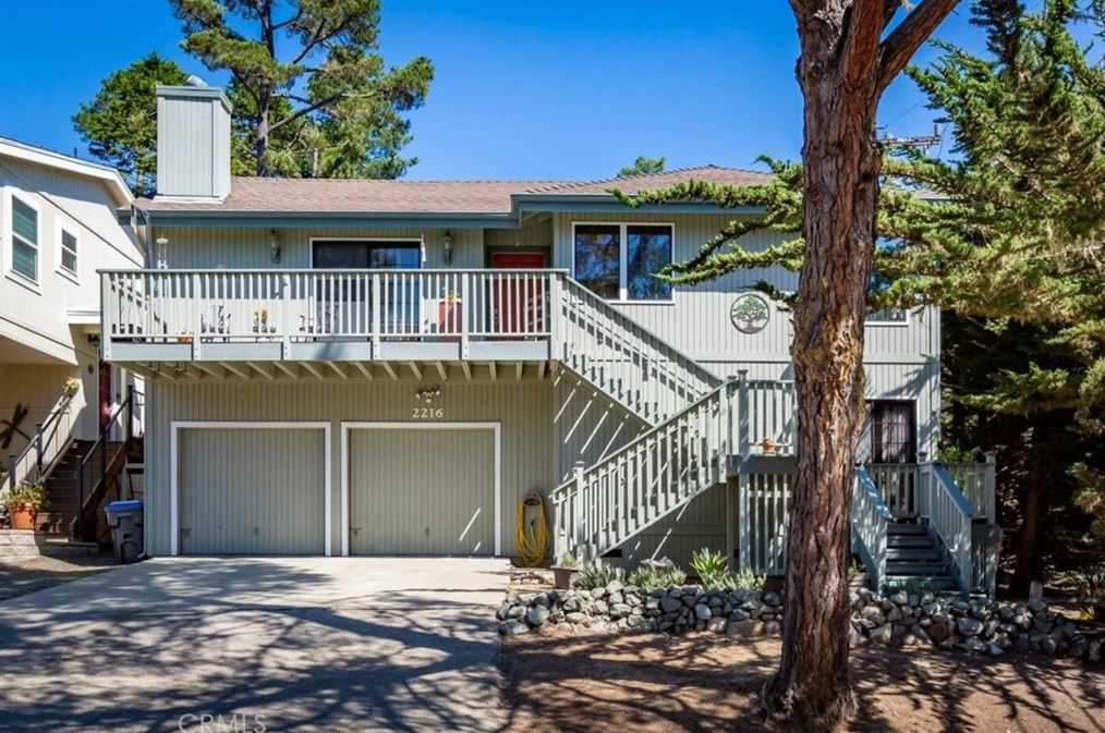 2216 Alban Pl, Cambria, CA 93428