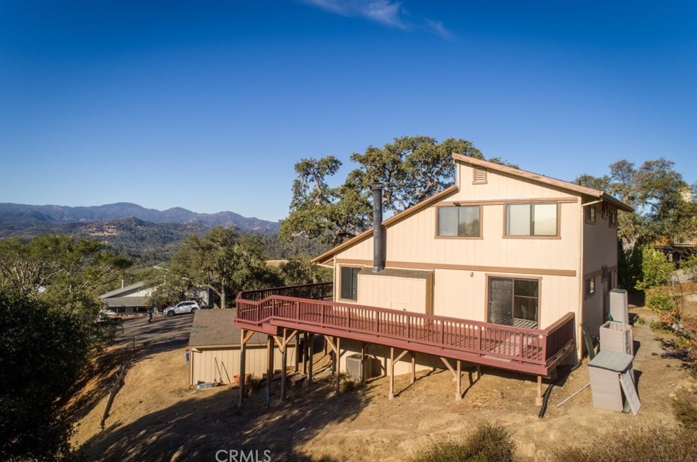 2170 Ridge Rider Rd, Lake Nacimiento, CA 93426