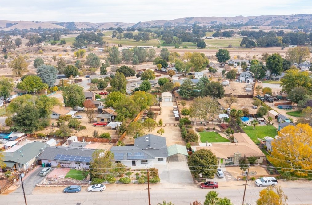 4565 Hidalgo Ave, Atascadero CA  93422-3550 exterior