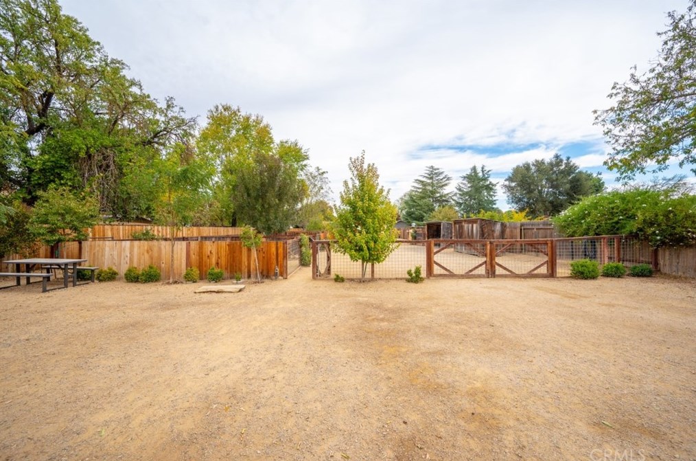 4565 Hidalgo Ave, Atascadero CA  93422-3550 exterior