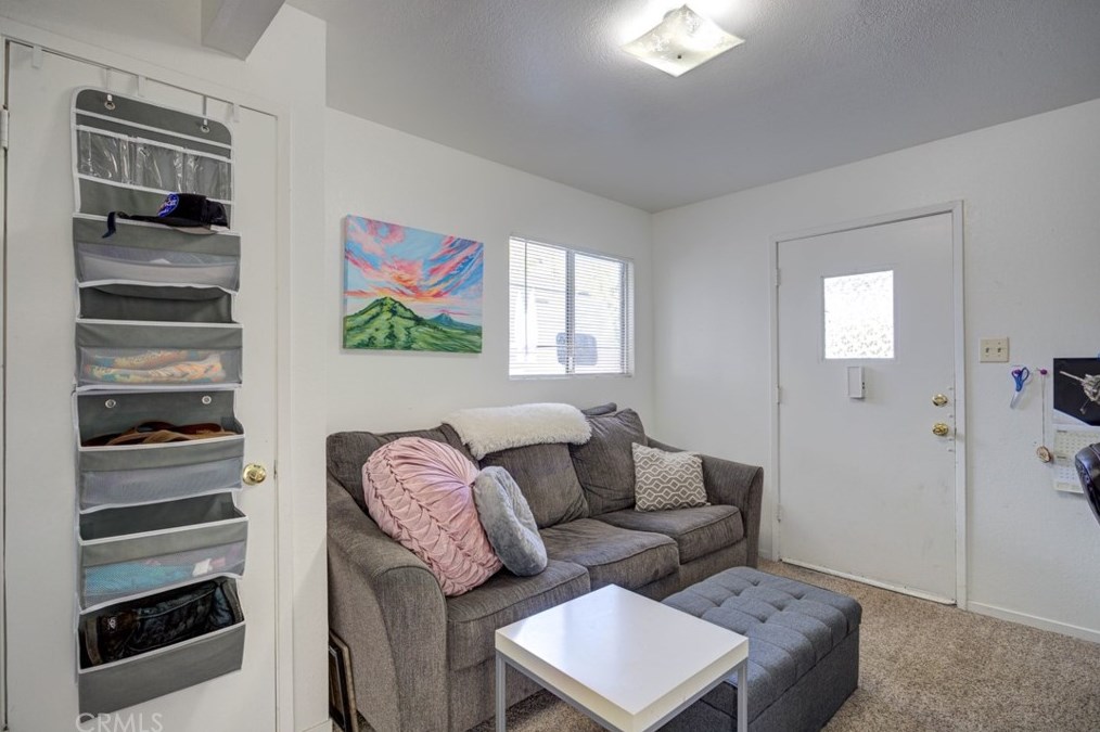 9590 Marchant Way, Atascadero, CA 93422-4922